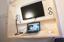 ontwerp, bureau, strak, hout, underlayment, multiplex, zwevend, multifunctioneel, werkplek, simpel